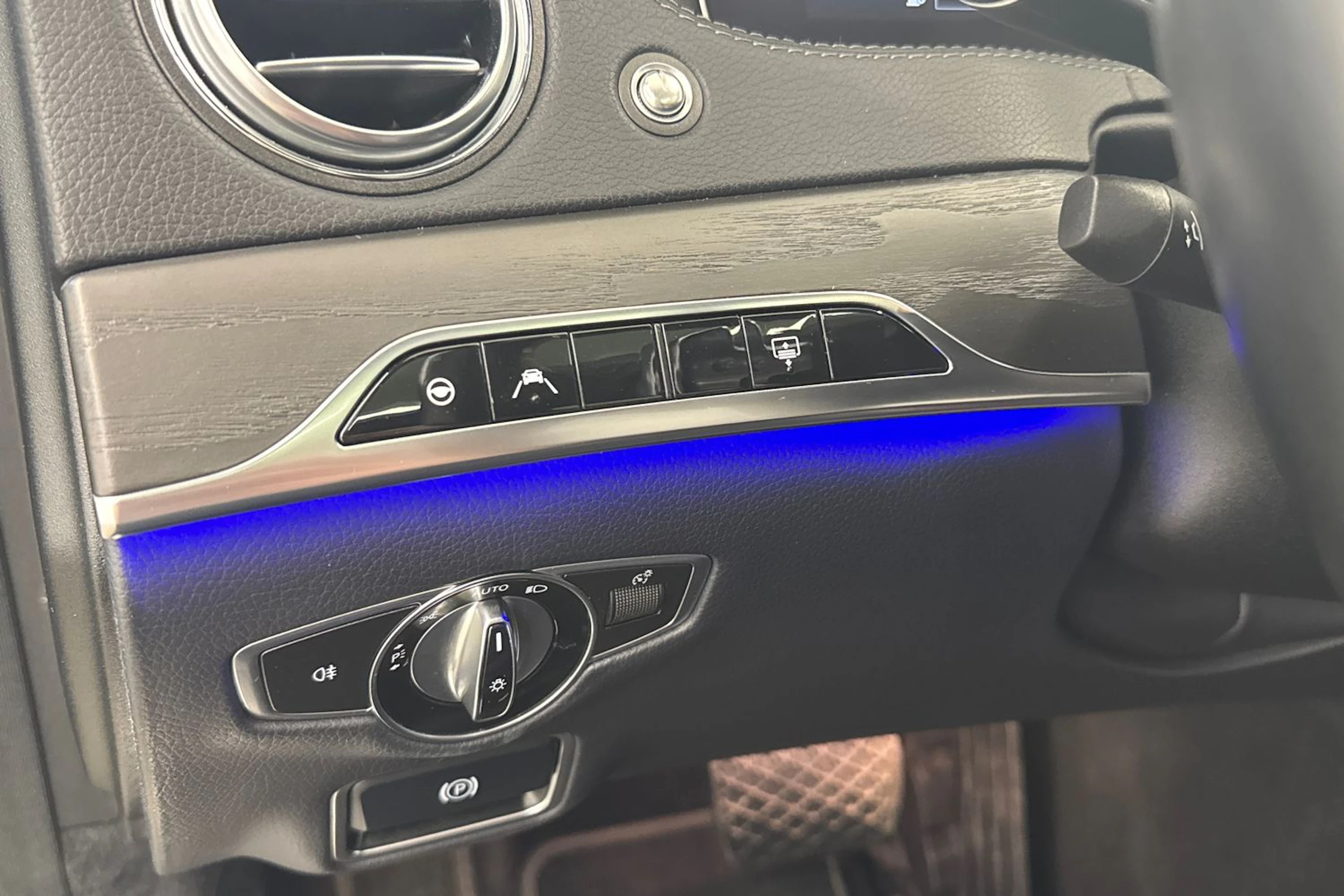 Musta Mercedes-Benz S 2019 kuva 16.