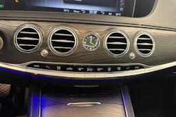 Musta Mercedes-Benz S 2019 kuva 20.