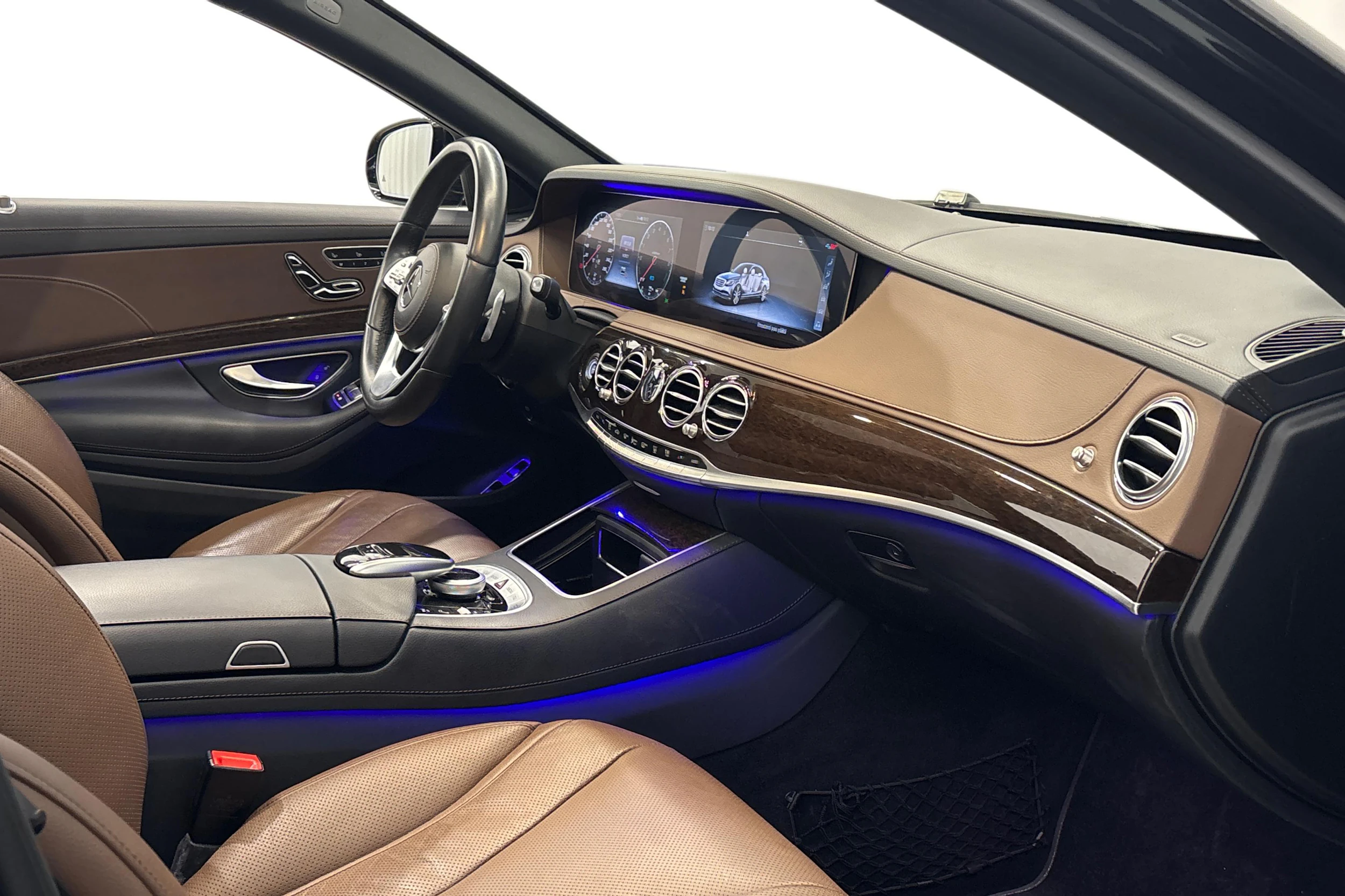 musta Mercedes-Benz S 2019 kuva 8.