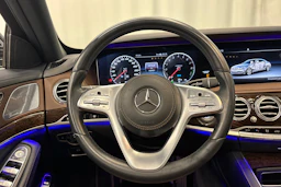 musta Mercedes-Benz S 2019 kuva 13.