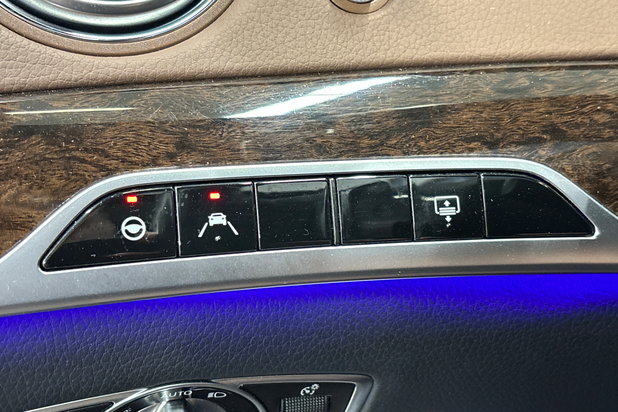 musta Mercedes-Benz S 2019 kuva 29.