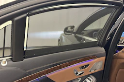 musta Mercedes-Benz S 2019 kuva 30.