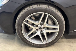 musta Mercedes-Benz S 2019 kuva 34.
