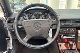 met. harmaa Mercedes-Benz SL 1993 kuva 16.