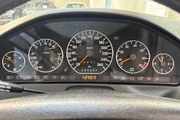 met. harmaa Mercedes-Benz SL 1993 kuva 17.