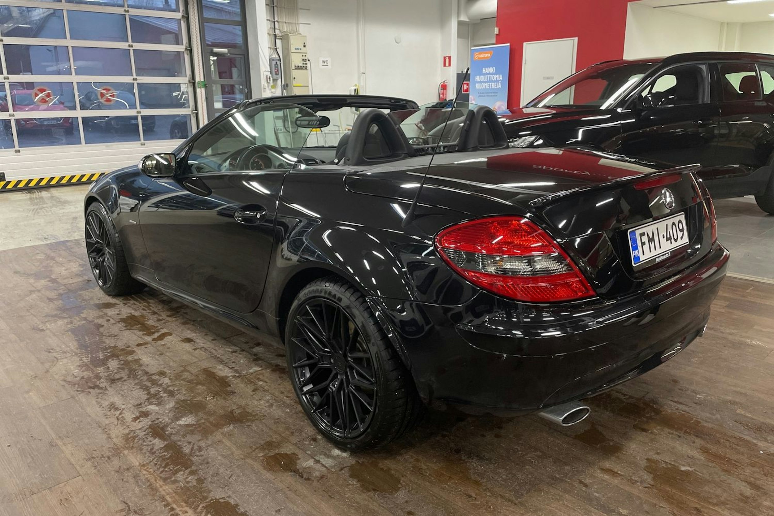 Musta Mercedes-Benz SLK 2007 kuva 14.