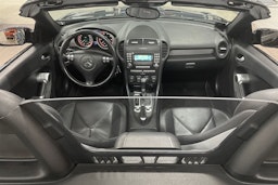 Musta Mercedes-Benz SLK 2007 kuva 17.