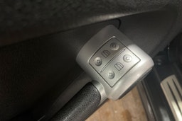 Musta Mercedes-Benz SLK 2007 kuva 22.