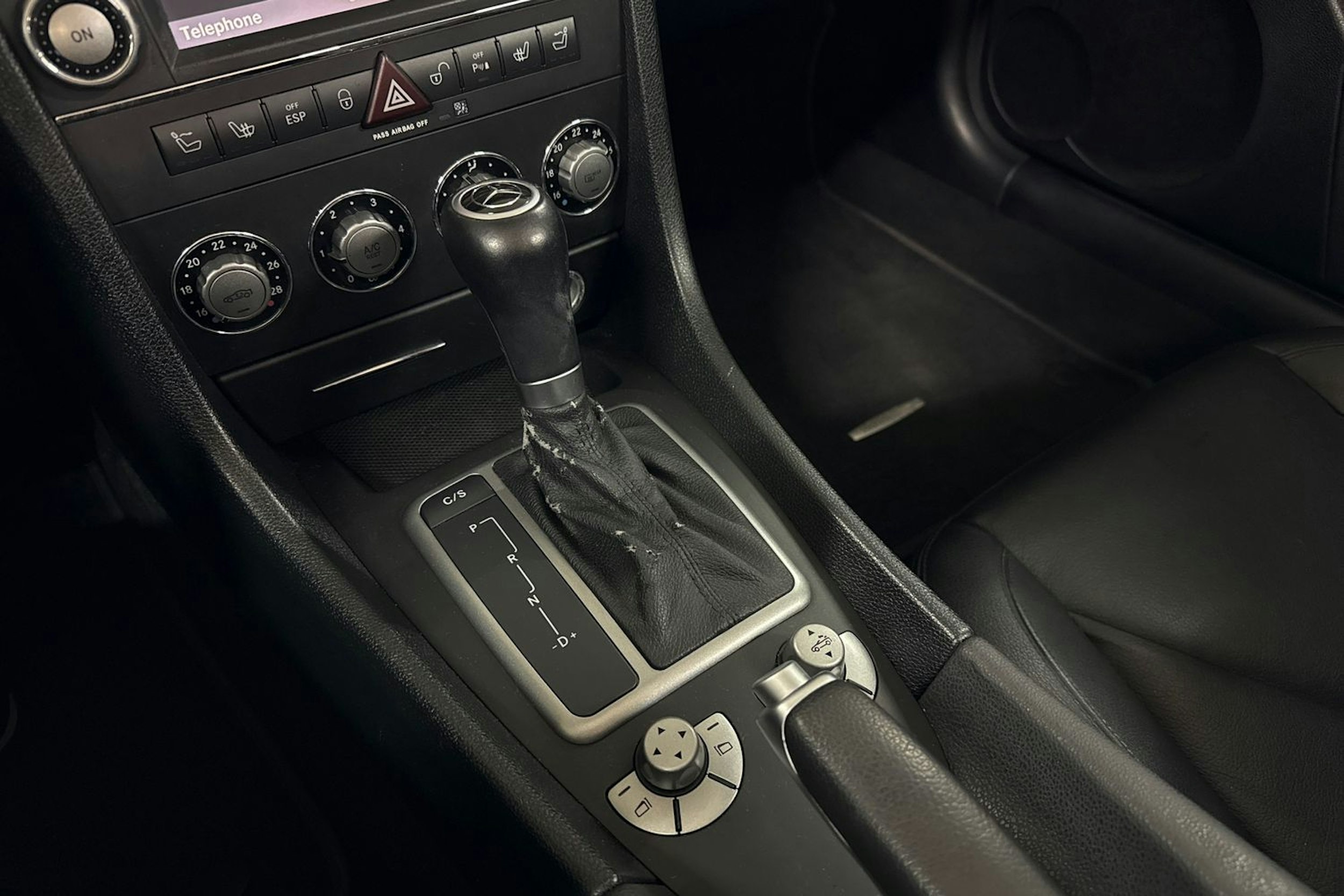 Hopea Mercedes-Benz SLK 2008 kuva 18.