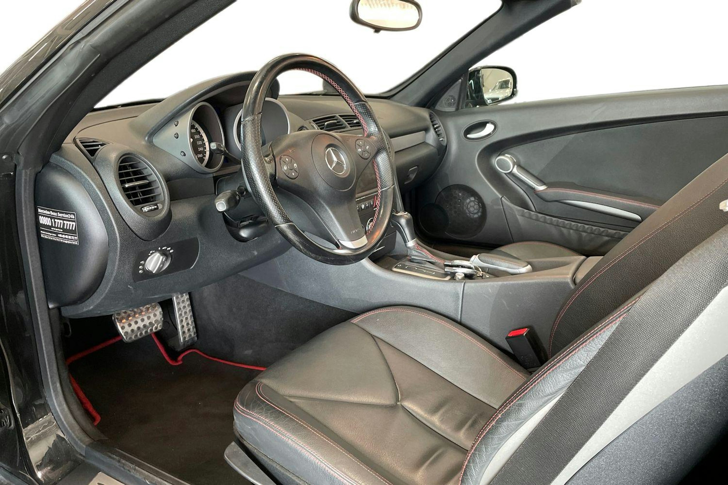 musta Mercedes-Benz SLK 2009 kuva 3.