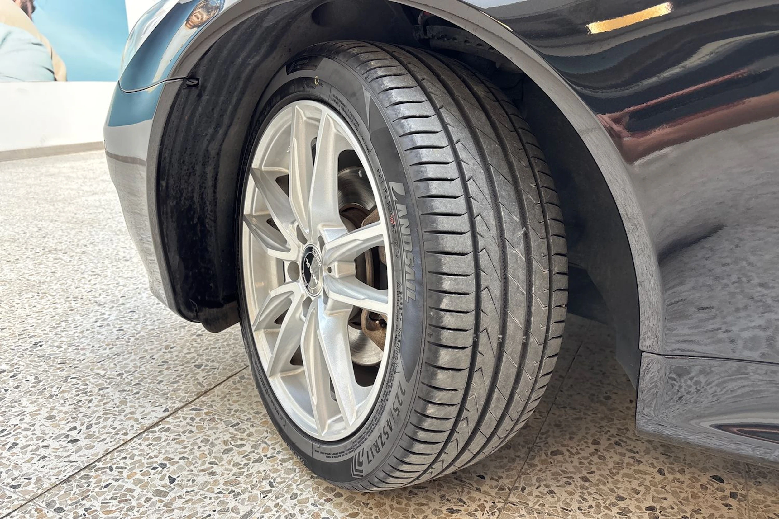 musta Mercedes-Benz SLK 2011 kuva 10.