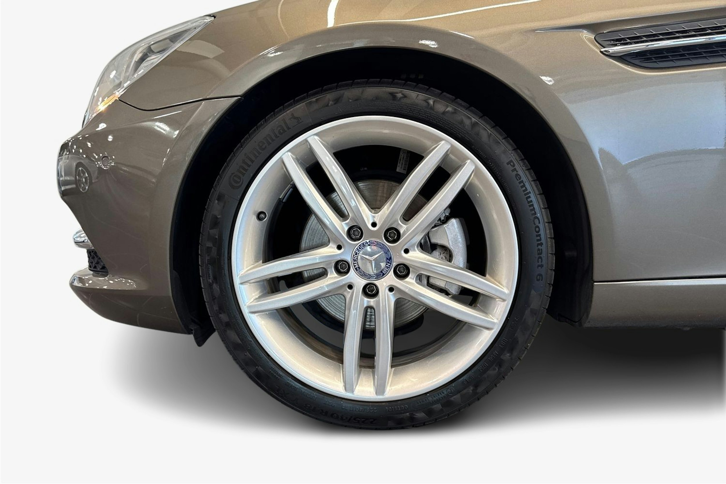 harmaa Mercedes-Benz SLK 2012 kuva 11.