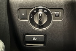punainen Mercedes-Benz SLK 2013 kuva 15.