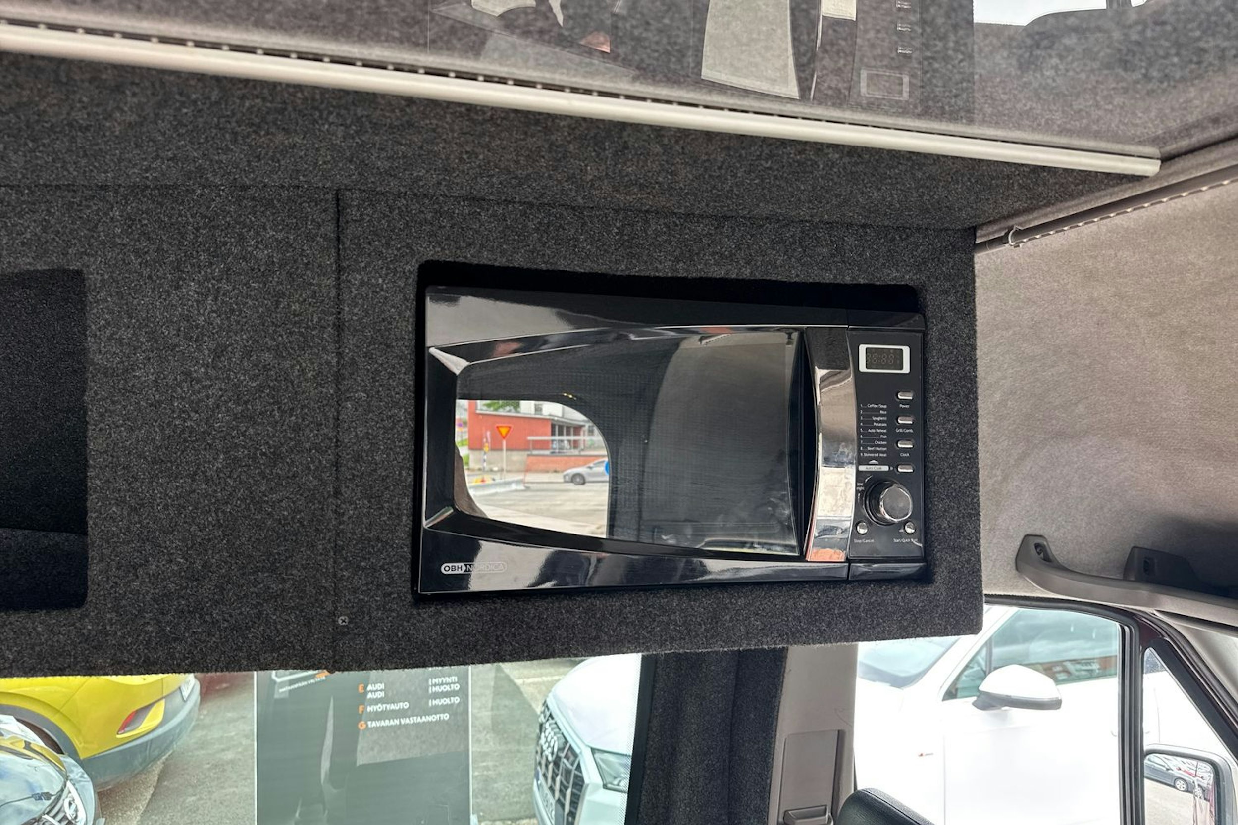 punainen Mercedes-Benz Sprinter 2008 kuva 18.