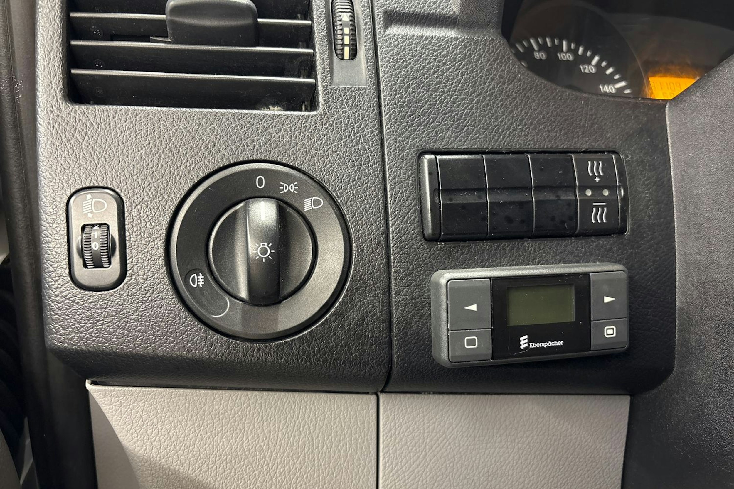 valkoinen Mercedes-Benz Sprinter 2008 kuva 16.