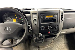 punainen Mercedes-Benz Sprinter 2009 kuva 7.