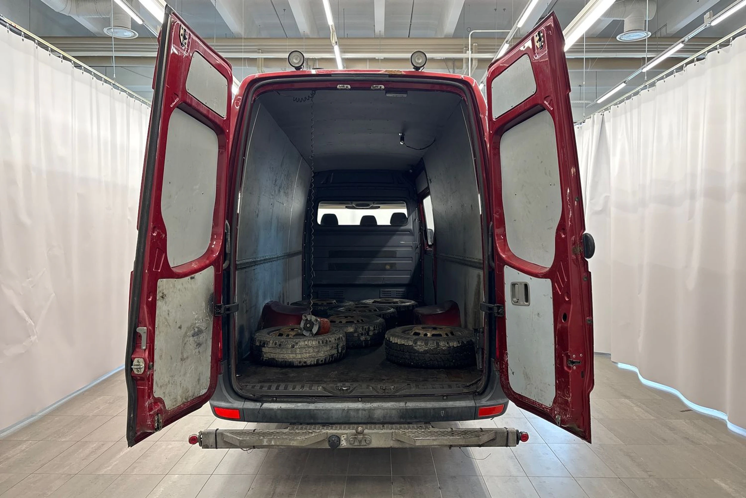 punainen Mercedes-Benz Sprinter 2009 kuva 13.