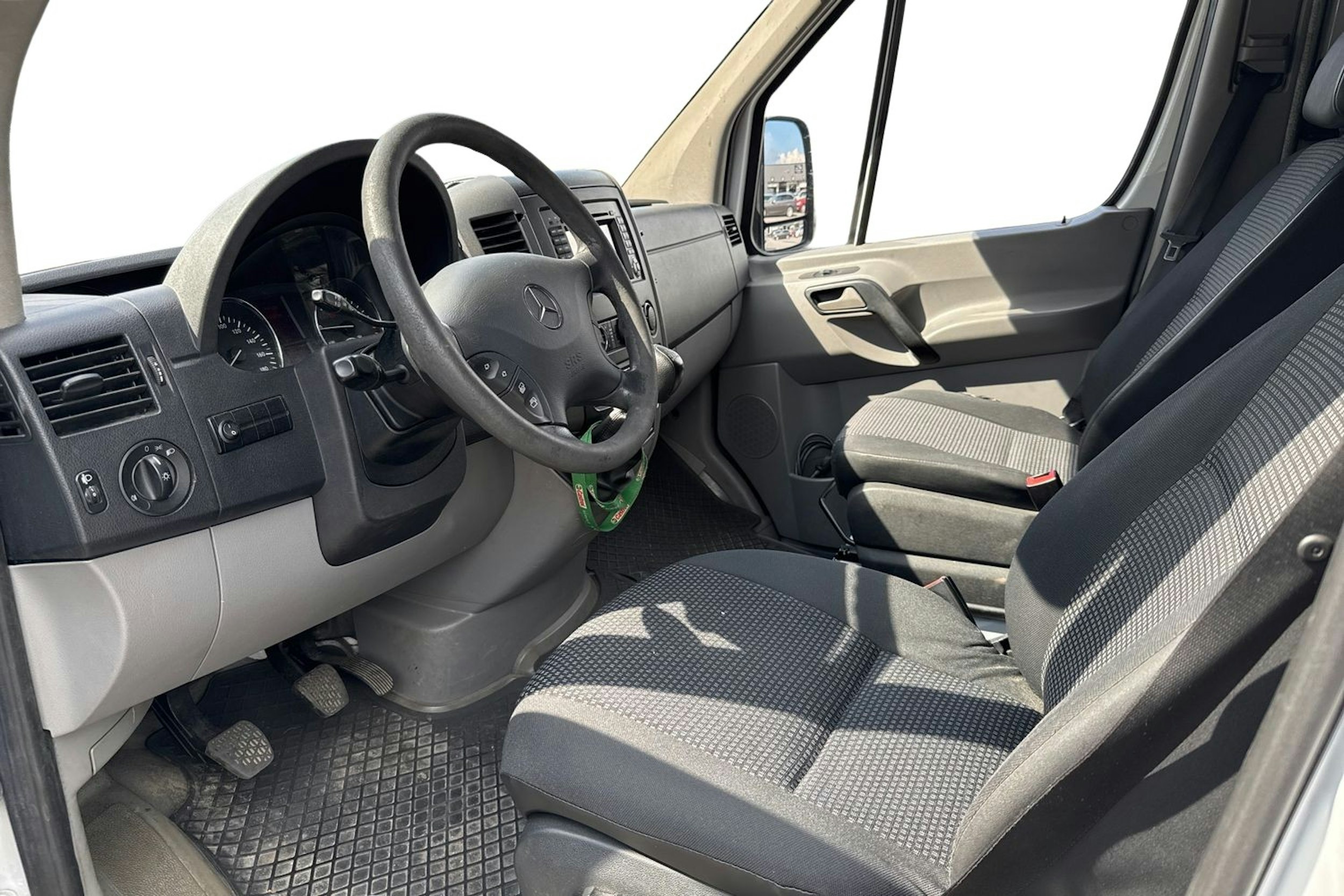 valkoinen Mercedes-Benz Sprinter 2009 kuva 3.