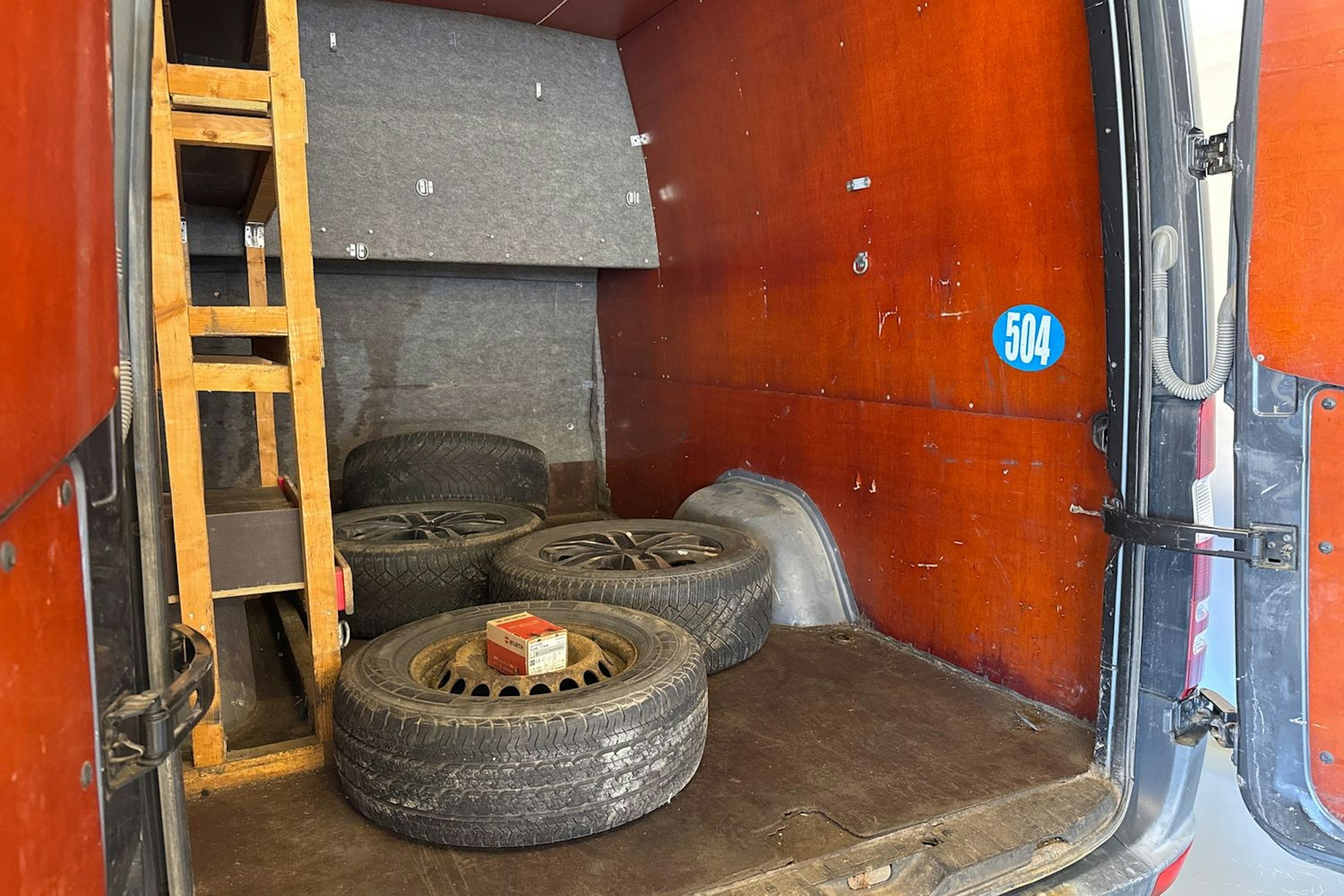 musta Mercedes-Benz Sprinter 2010 kuva 27.