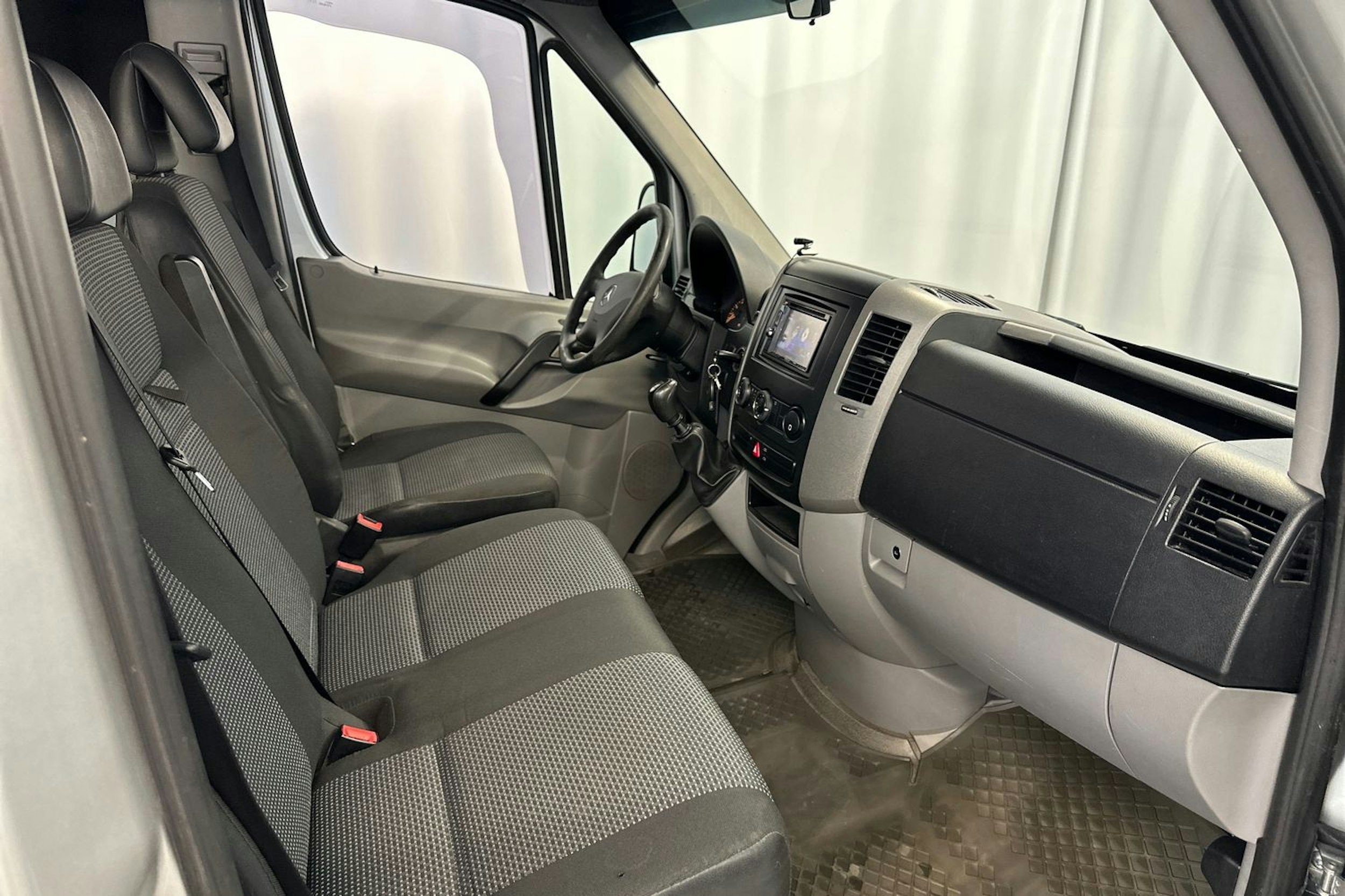valkoinen Mercedes-Benz Sprinter 2010 kuva 15.