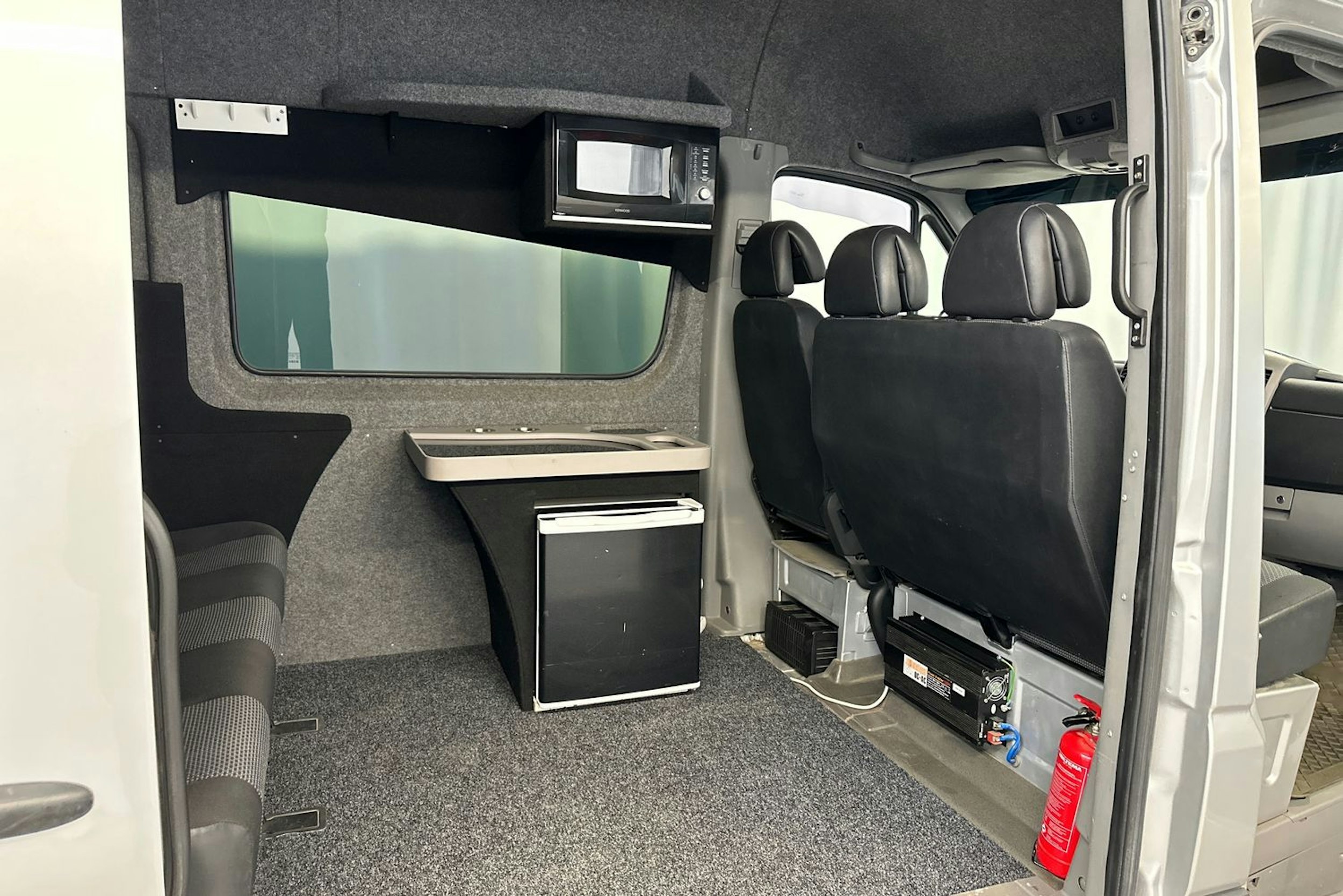valkoinen Mercedes-Benz Sprinter 2010 kuva 16.
