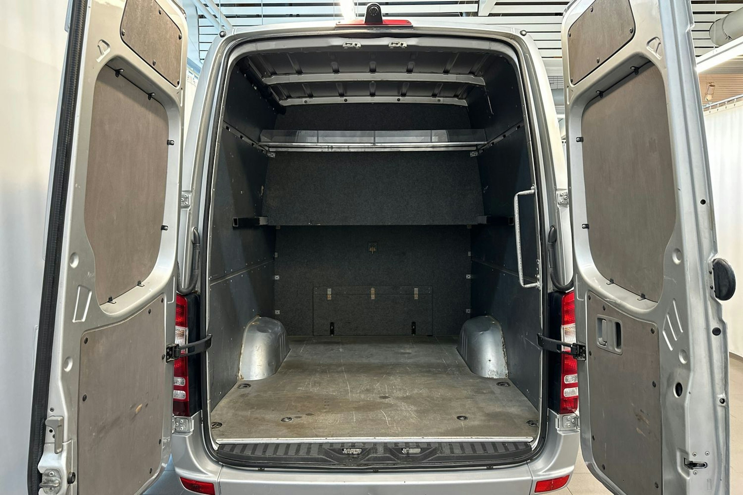 valkoinen Mercedes-Benz Sprinter 2010 kuva 30.
