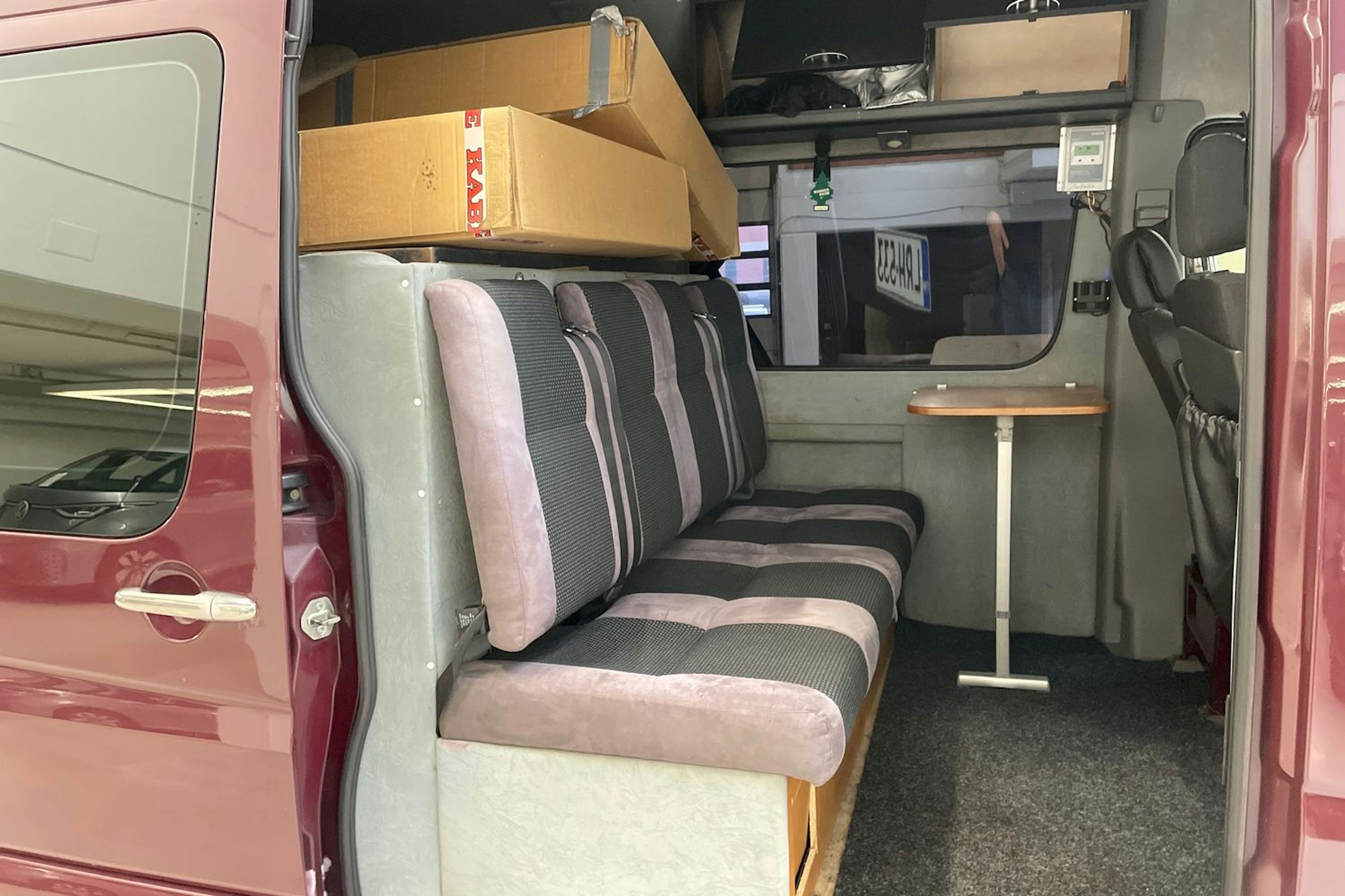 punainen Mercedes-Benz Sprinter 2010 kuva 13.