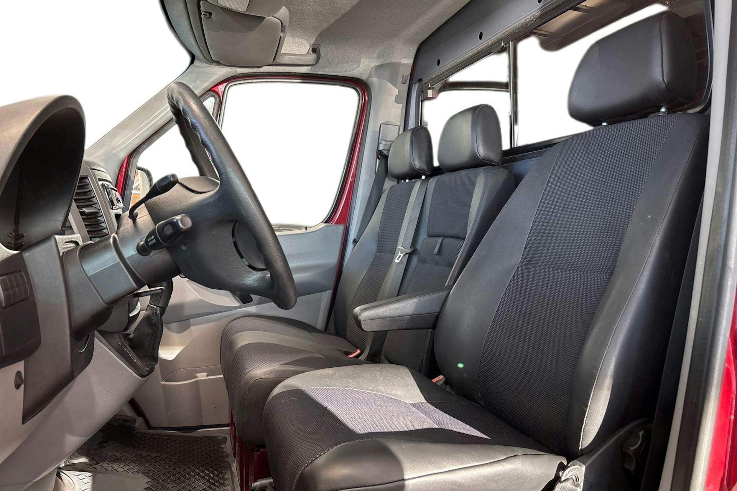 punainen Mercedes-Benz Sprinter 2011 kuva 10.