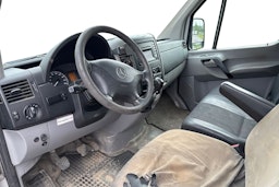 musta Mercedes-Benz Sprinter 2011 kuva 3.