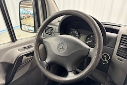 musta Mercedes-Benz Sprinter 2011 kuva 13.