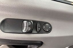 musta Mercedes-Benz Sprinter 2011 kuva 16.