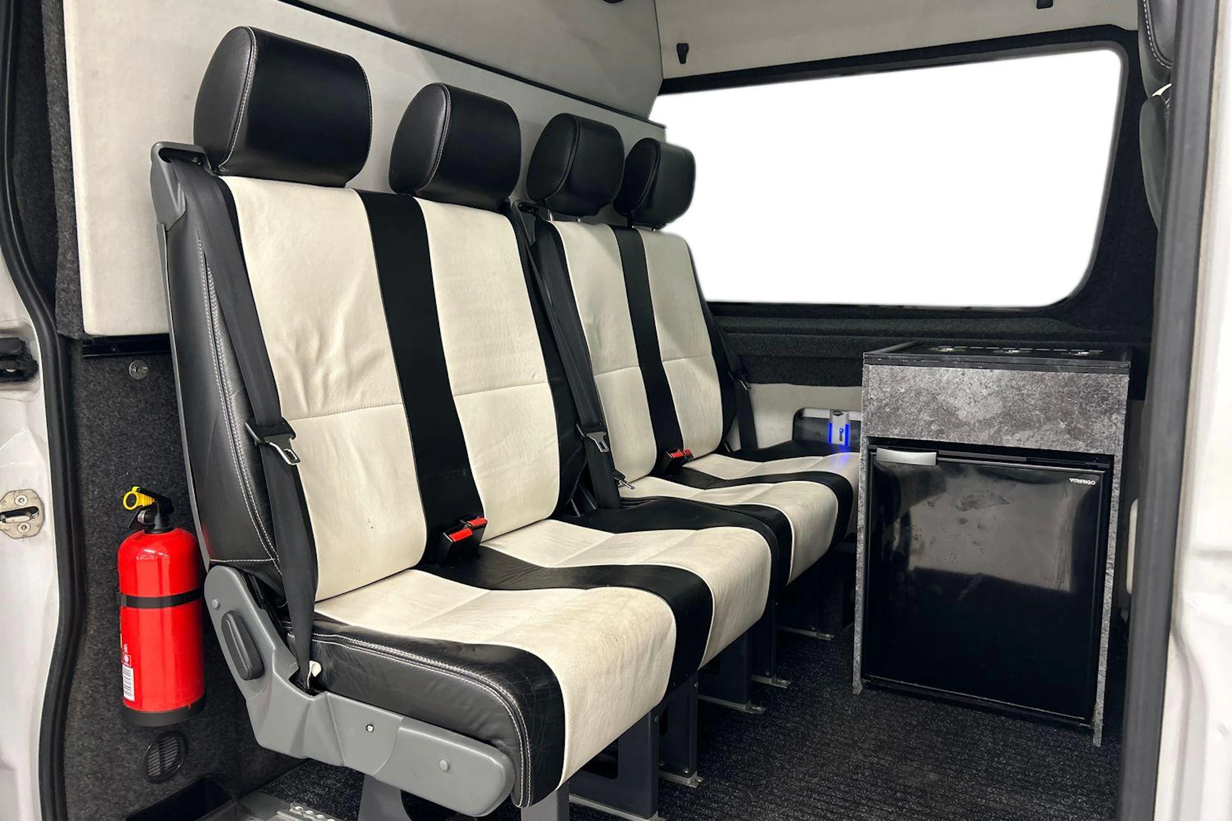 valkoinen Mercedes-Benz Sprinter 2012 kuva 8.