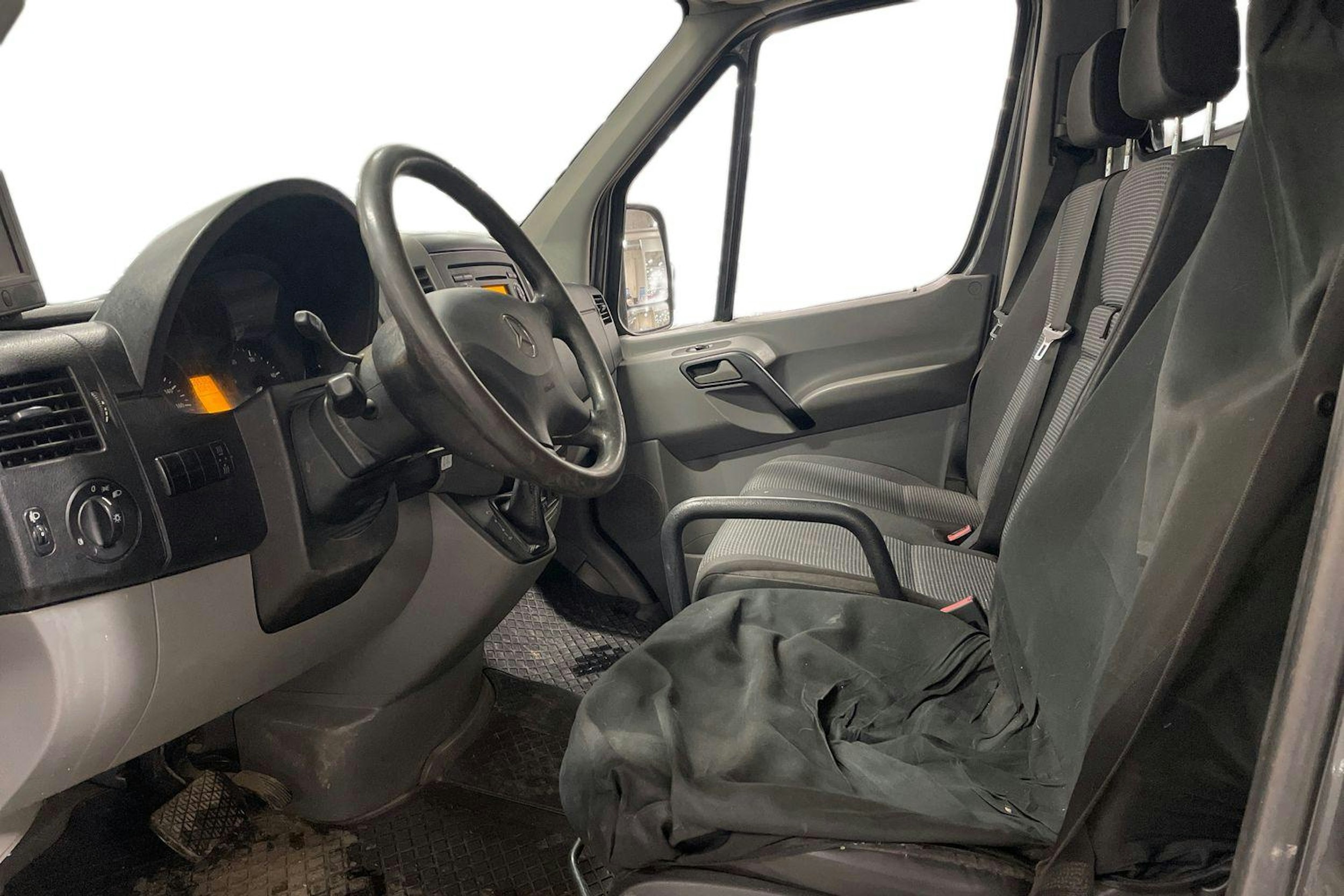 harmaa Mercedes-Benz Sprinter 2012 kuva 3.