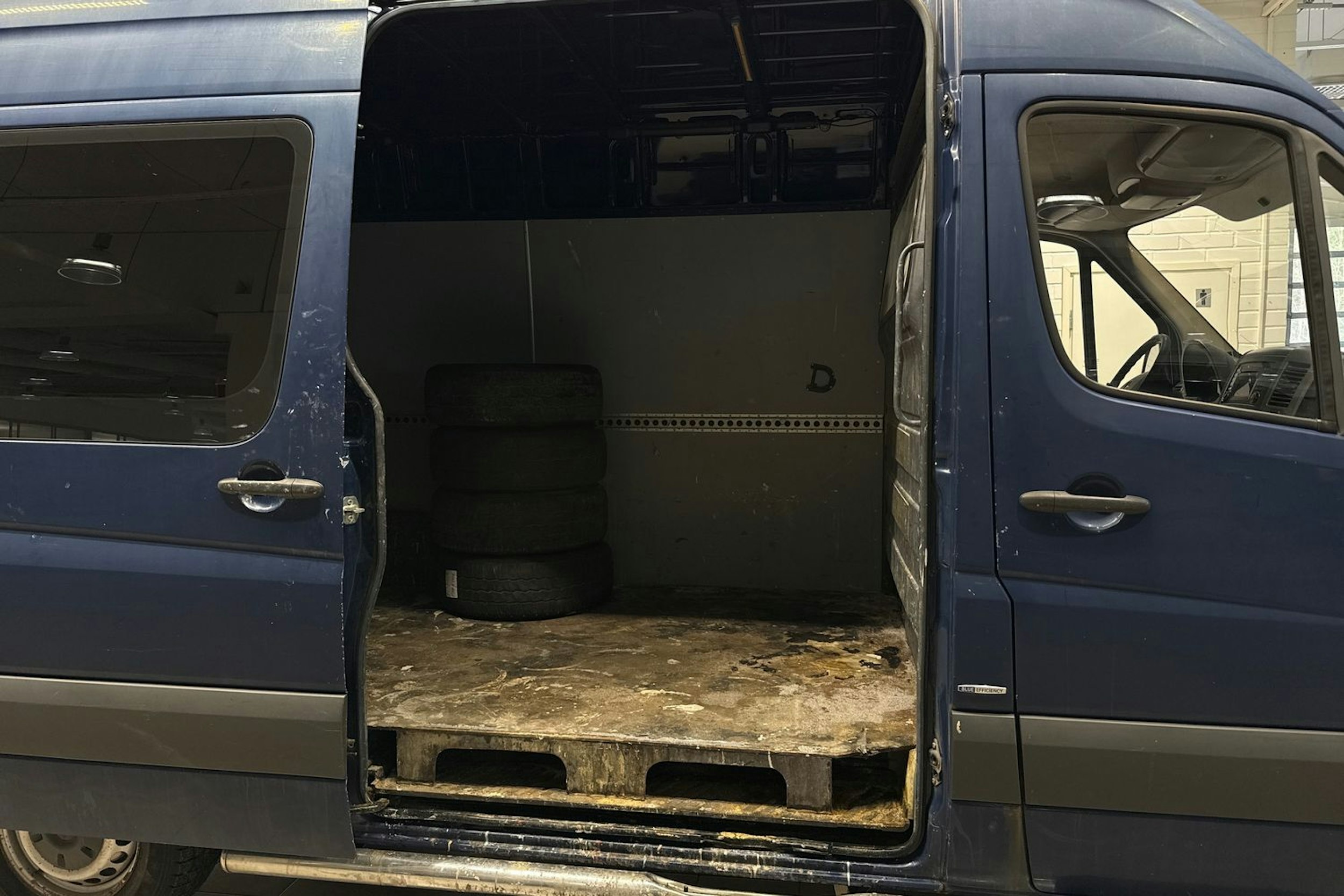 Sininen Mercedes-Benz SPRINTER 2012 kuva 11.