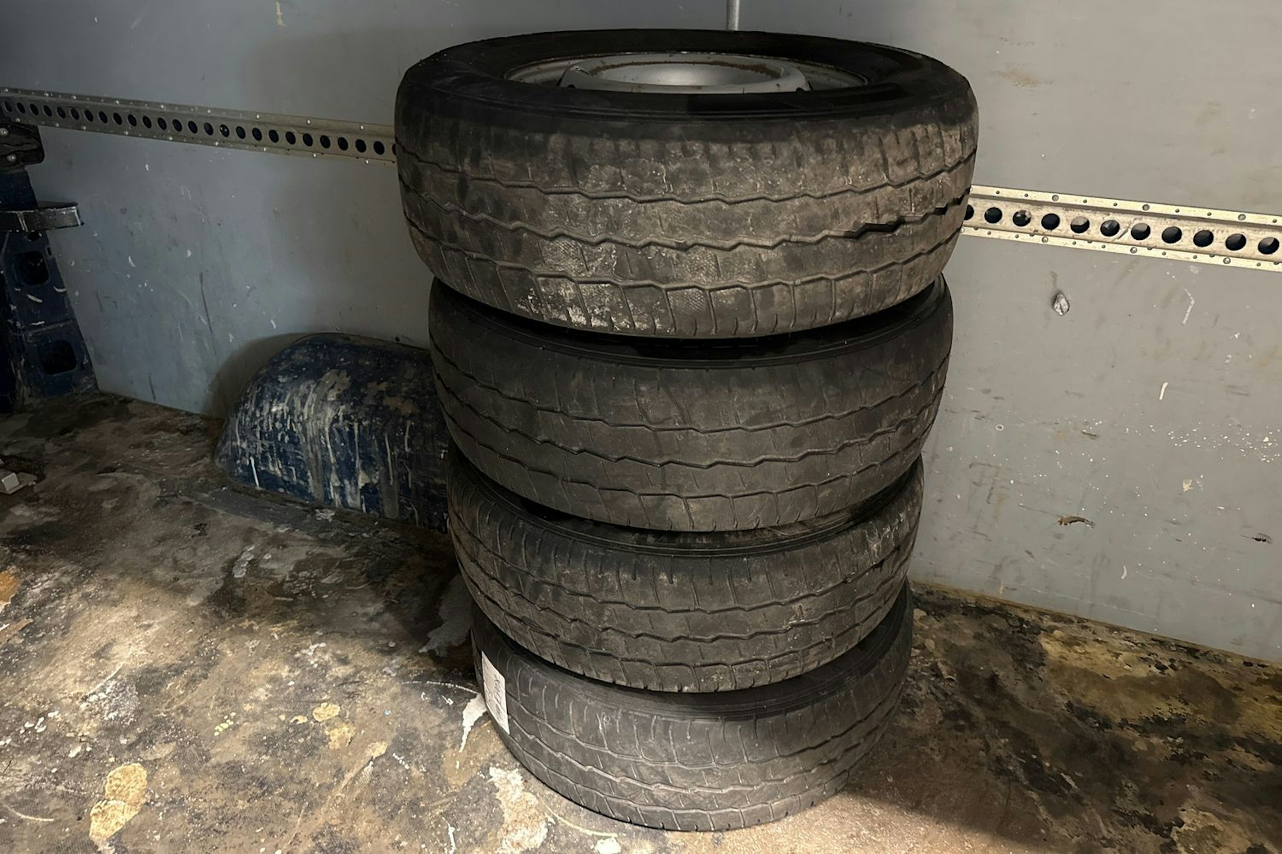 Sininen Mercedes-Benz SPRINTER 2012 kuva 16.