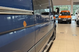 Sininen Mercedes-Benz SPRINTER 2012 kuva 26.