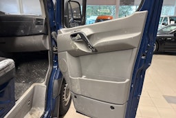 Sininen Mercedes-Benz SPRINTER 2012 kuva 30.