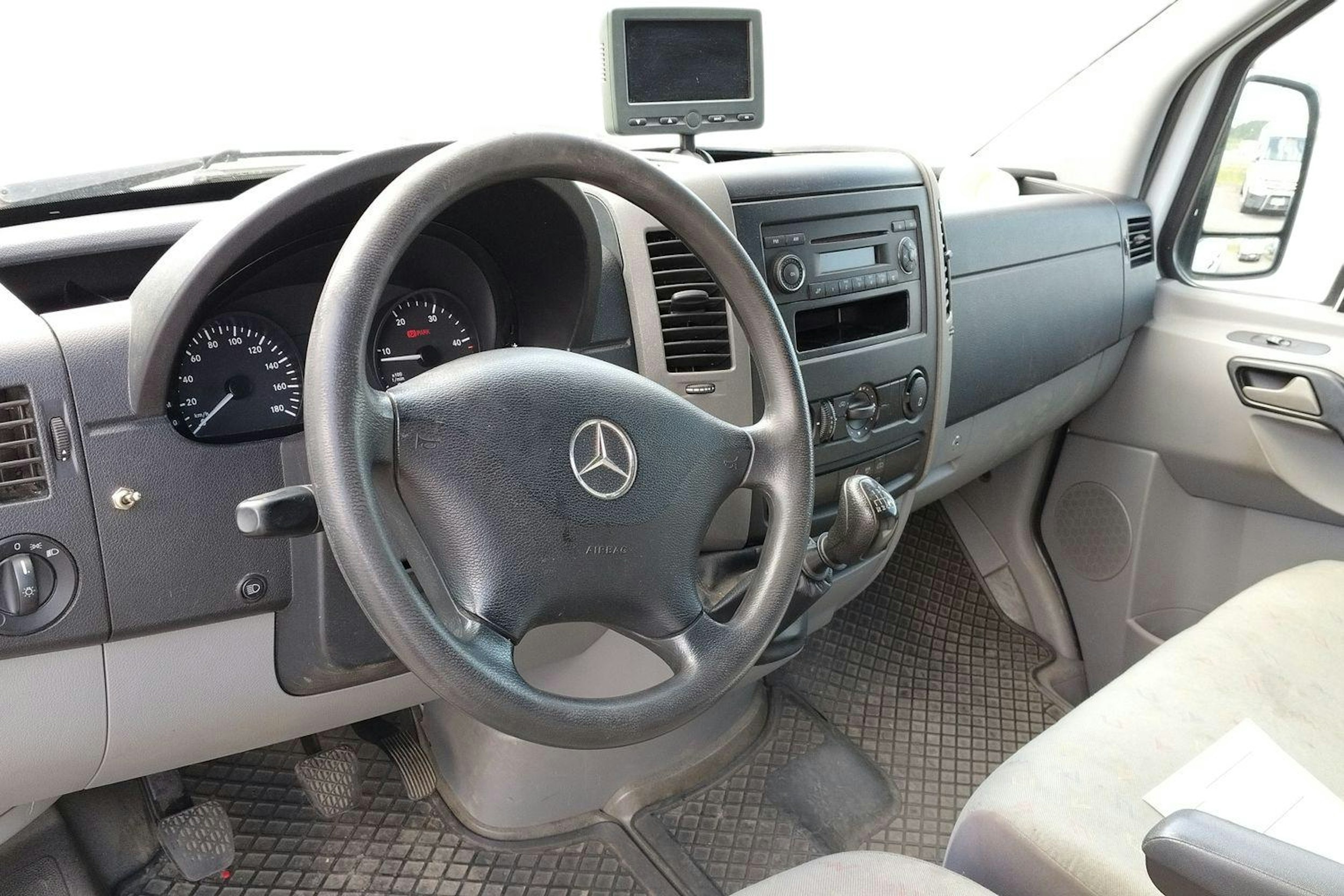 valkoinen Mercedes-Benz SPRINTER 2012 kuva 3.