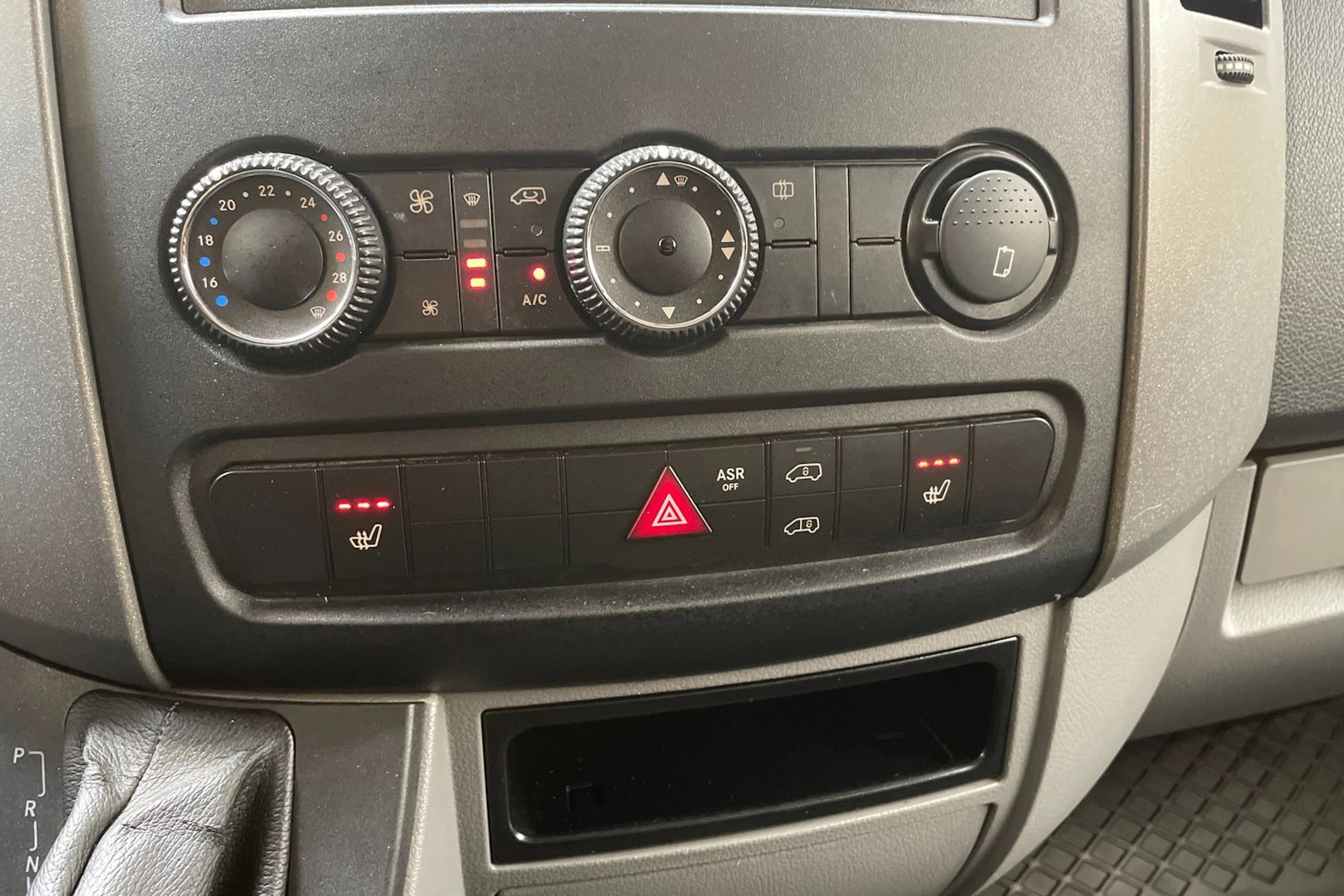 harmaa Mercedes-Benz Sprinter 2012 kuva 21.