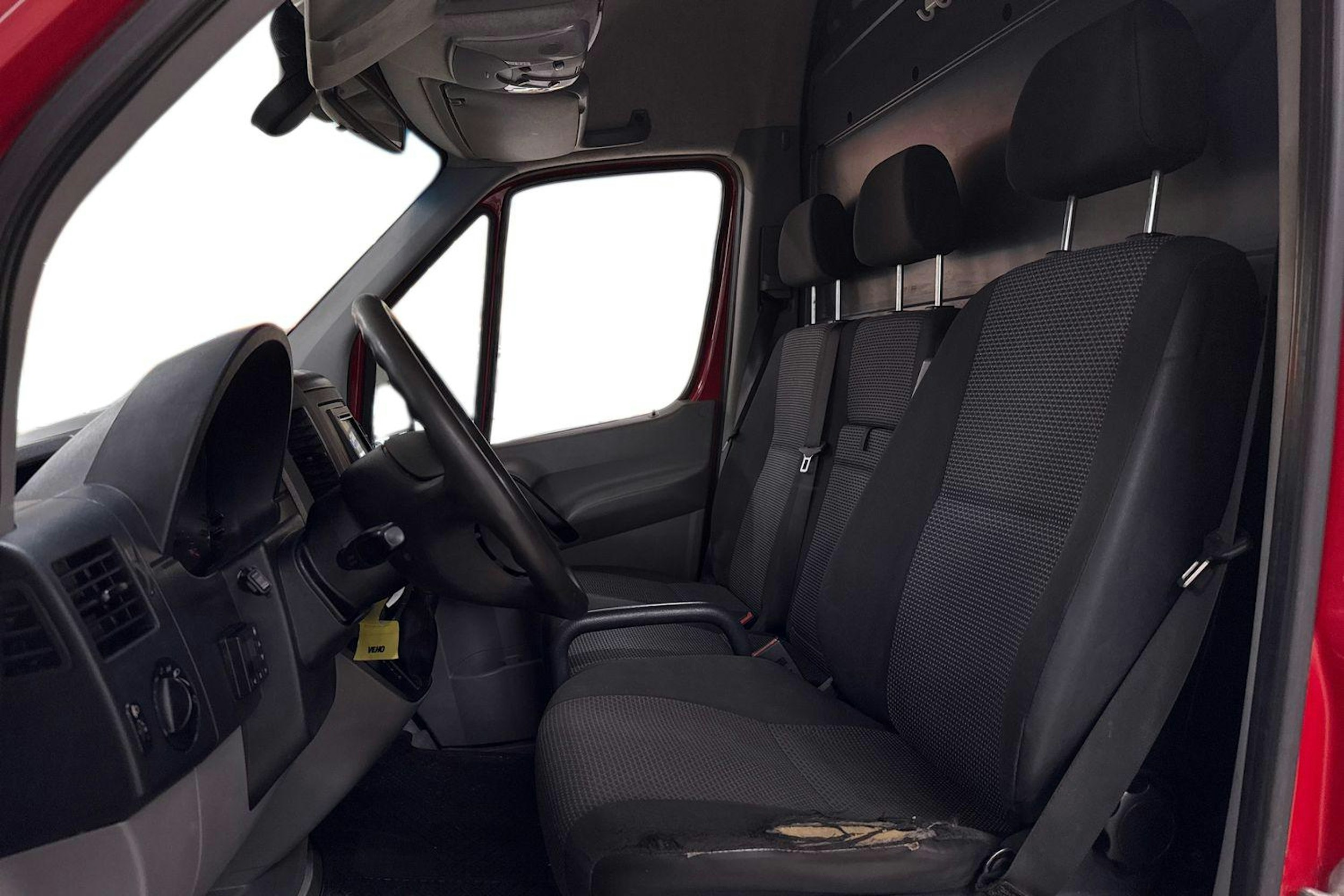 punainen Mercedes-Benz Sprinter 2012 kuva 3.