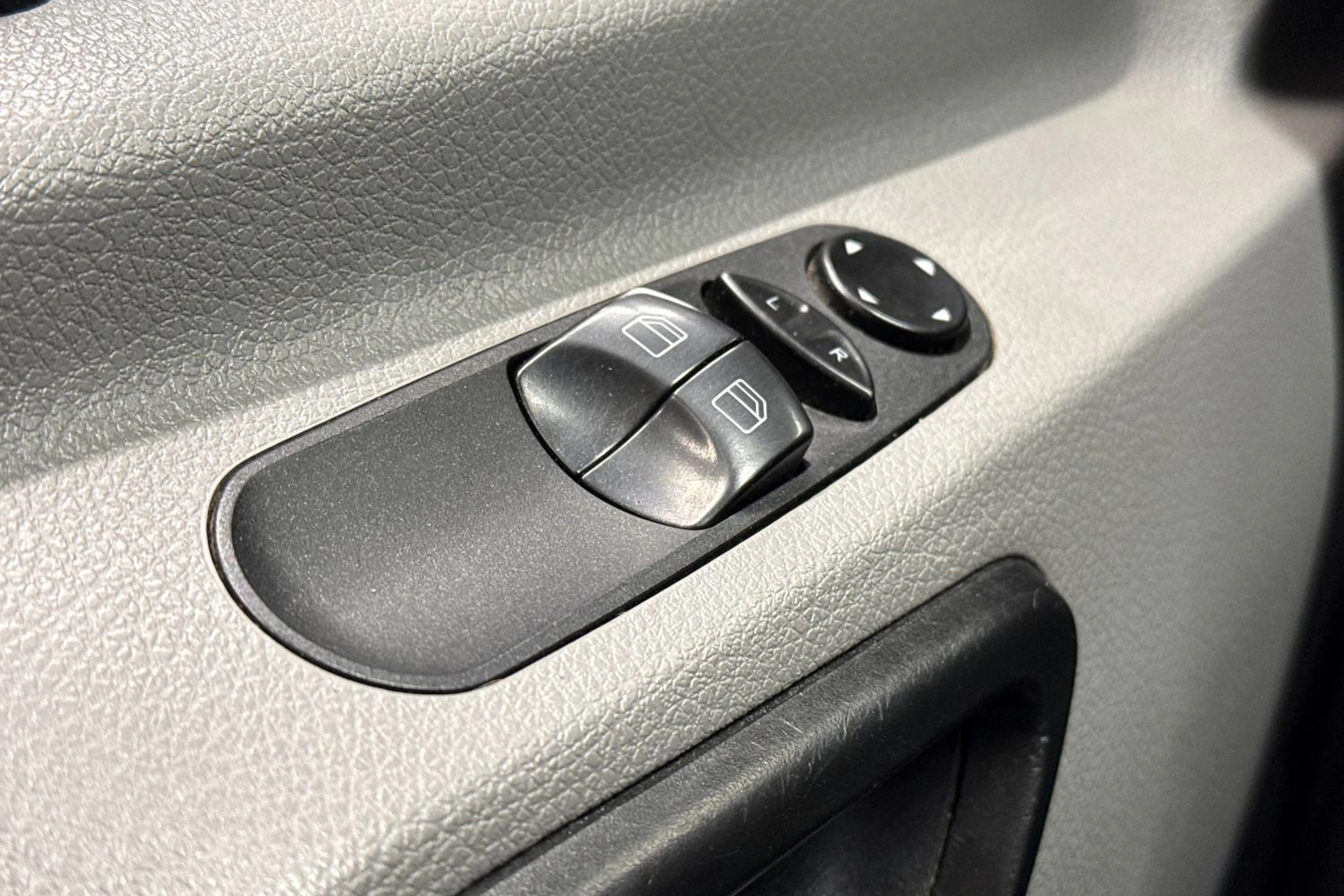 Hopea Mercedes-Benz SPRINTER 2012 kuva 19.