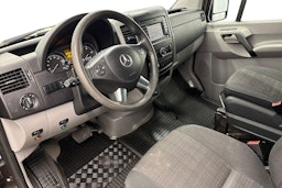 ruskea Mercedes-Benz Sprinter 2013 kuva 8.