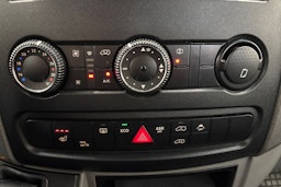 ruskea Mercedes-Benz Sprinter 2013 kuva 18.