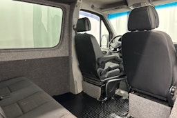 ruskea Mercedes-Benz Sprinter 2013 kuva 22.
