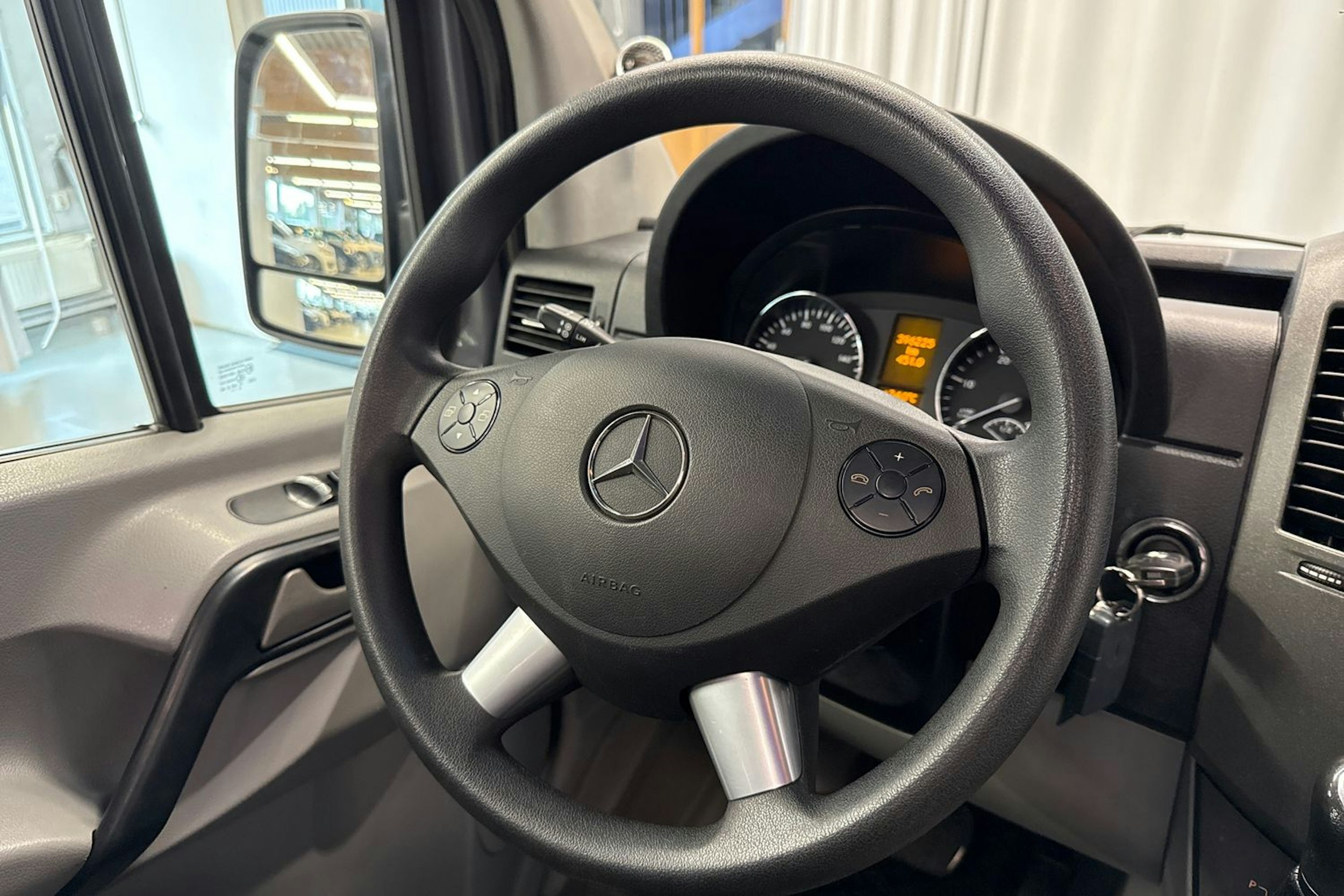 harmaa Mercedes-Benz Sprinter 2013 kuva 13.