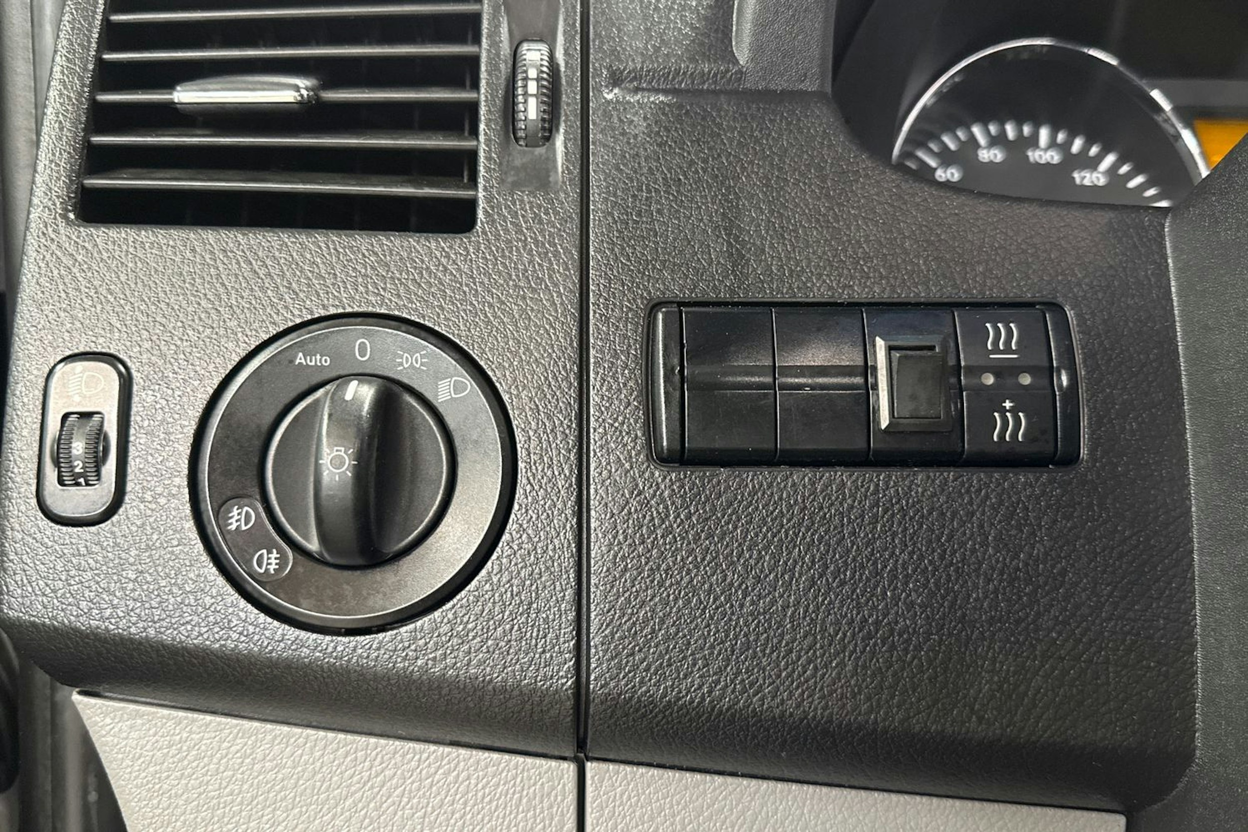 harmaa Mercedes-Benz Sprinter 2013 kuva 17.