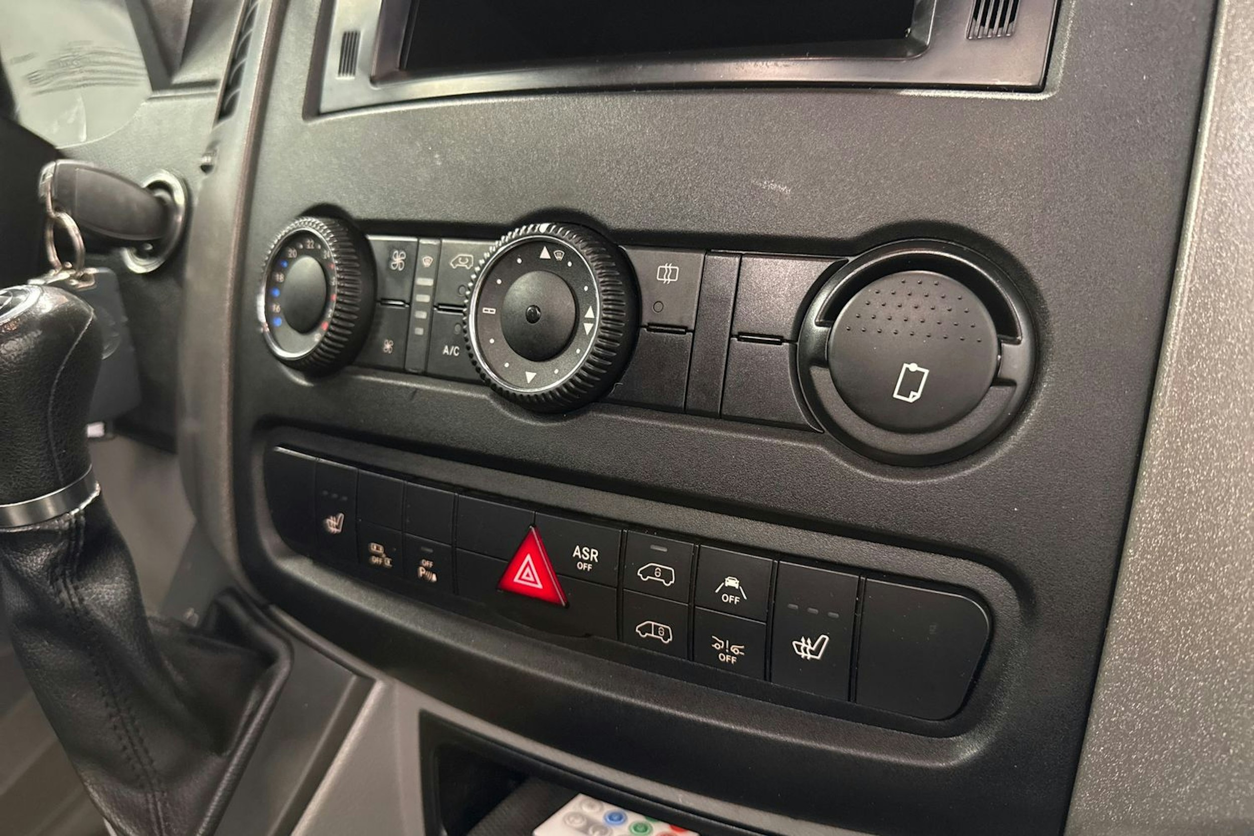 harmaa Mercedes-Benz Sprinter 2013 kuva 22.