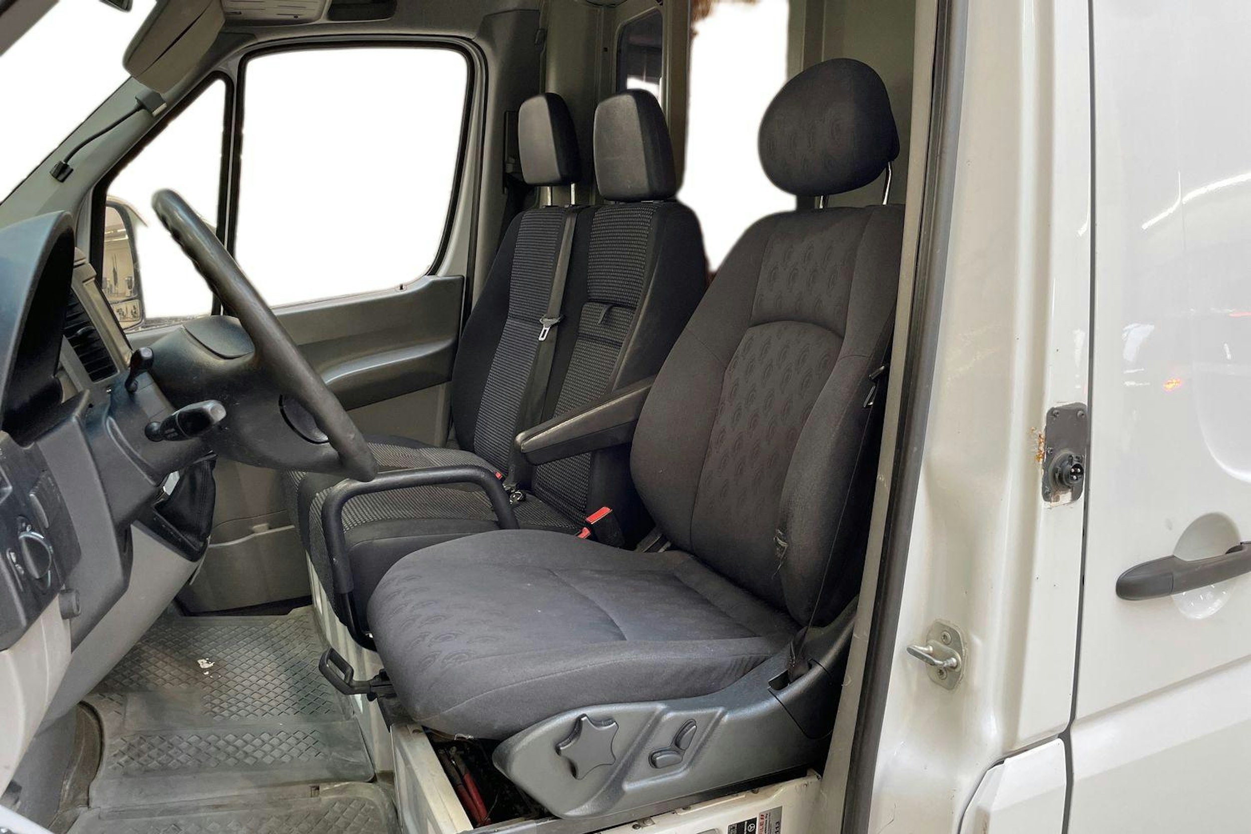 monivär. Mercedes-Benz Sprinter 2013 kuva 6.