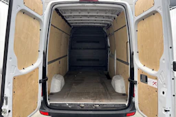 valkoinen Mercedes-Benz Sprinter 2013 kuva 15.