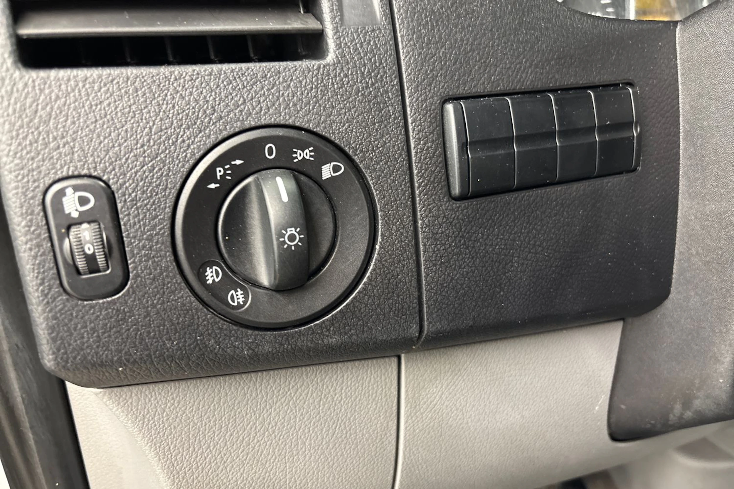 valkoinen Mercedes-Benz Sprinter 2013 kuva 17.